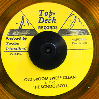 Schoolboys - Old Broom Sweep Clean  /  Al & The Vibrators - Dream For Tomorrow