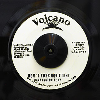 Barrington Levy - Don't Fuss Nor Fight (Sweet Reggae Music)  /  Version