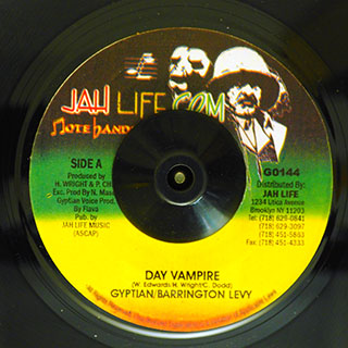 Gyptian, Barrington Levy - Day Vampire  /  Major 1, Sluggy - Return Again