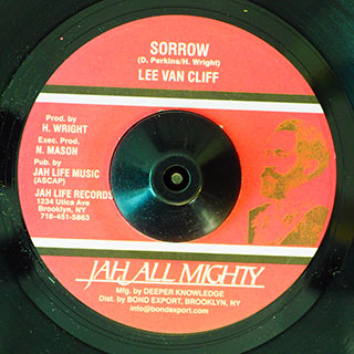 Lee Van Cliff - Sorrow  /  Version