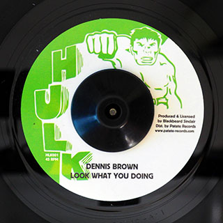 Dennis Brown - Look What You Doing  /  Dennis Brown - Look What You Dubbing