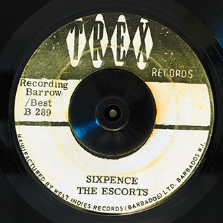 The Escorts - Sixpence  /  The Escorts - Loving Feeling